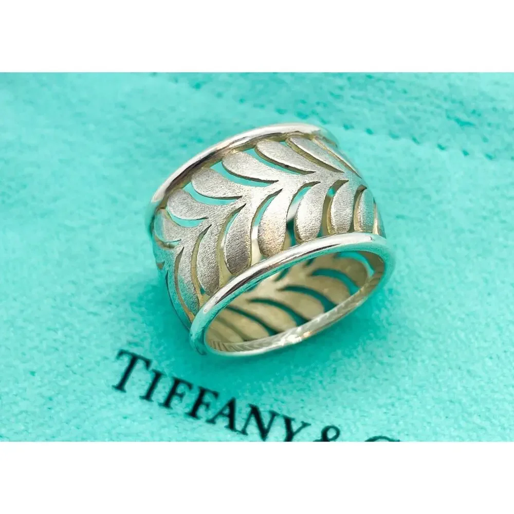 Tiffany & Co. Paloma Picasso Villa Palm Leaf Wide Silver Ring Band Size 4.75